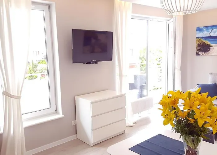 Komfortowy Lazur Z Garazem 아파트