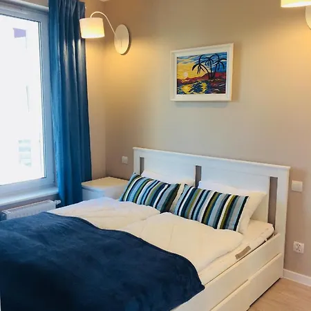 Komfortowy Lazur Z Garazem Kolobřeh